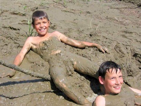 Le bonheur est dans la boue.